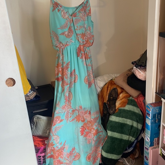 Summer dress - Picture 2 of 2